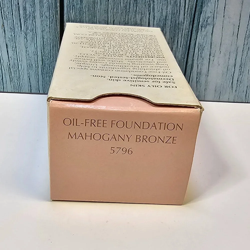 Mary Kay Day Radiance Oil-Free Foundation Mahogany Bronze #5796 - NIB  Old Stock